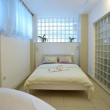 Apartment Hermes Белград Екстериор снимка
